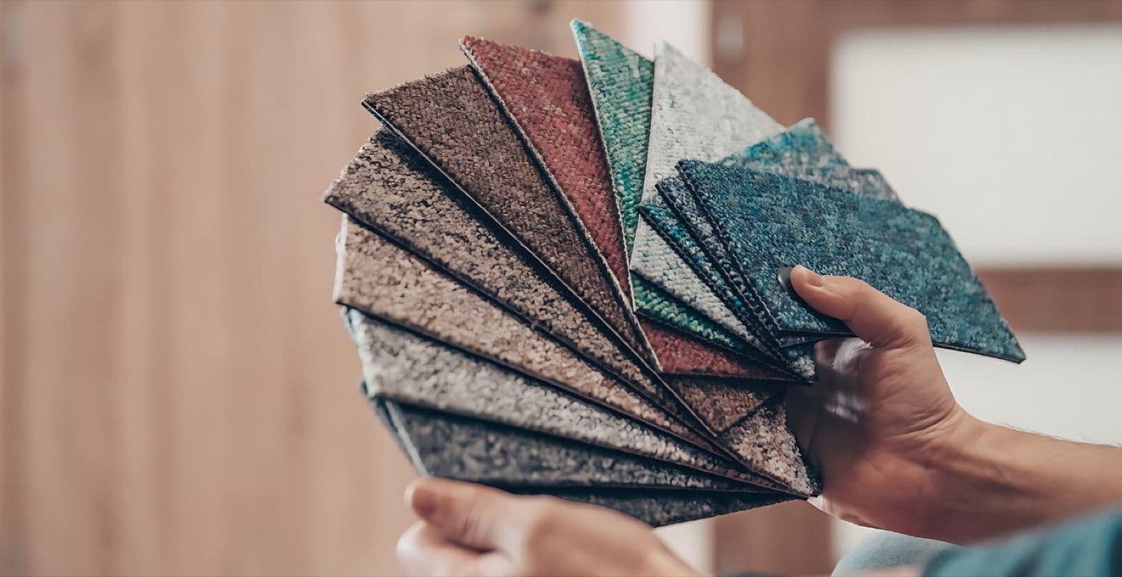 Carpet Flooring Cost Guide | Install & Materials (2025)